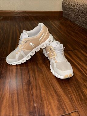 On Running Women’s Cloudswift Athletic Shoes in Beige/White